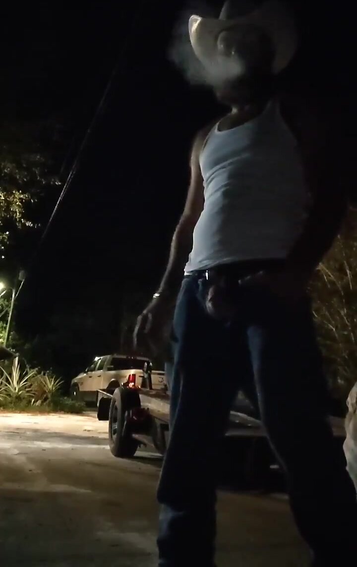 GAY REDNECK DADDY PISSING OUTSIDE 21