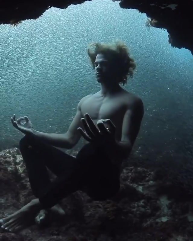 Underwater barefaced yoga hottie - video 2