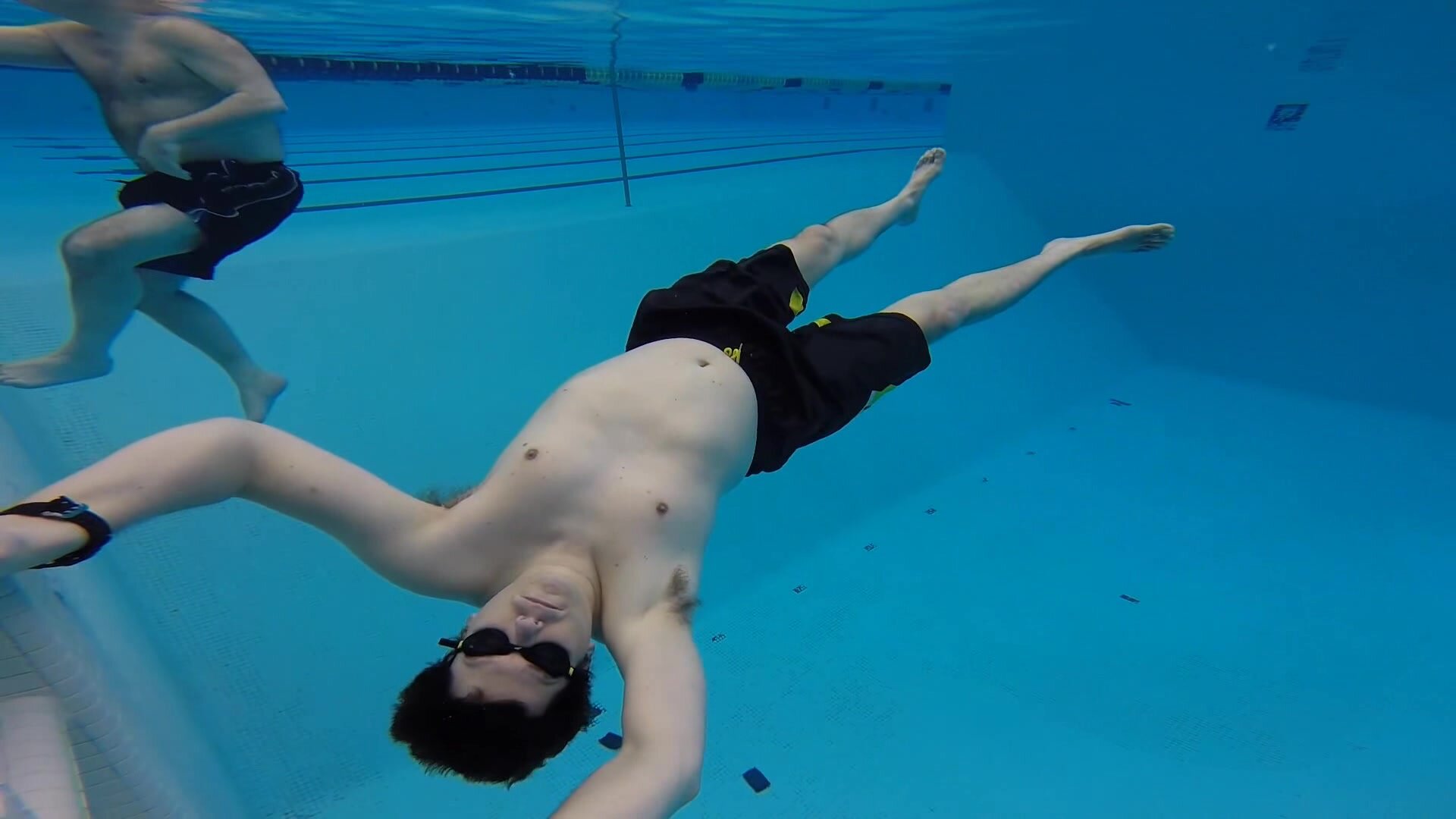 Breatholding underwater face up