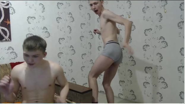 FUNNY RUSSIAN BOYS ON CAM 34