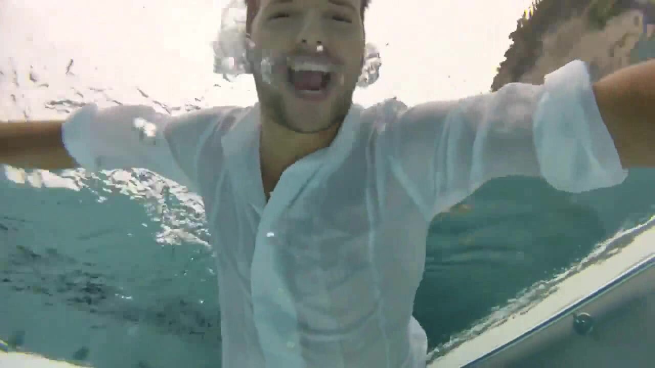 Underwater barefaced in white shirt