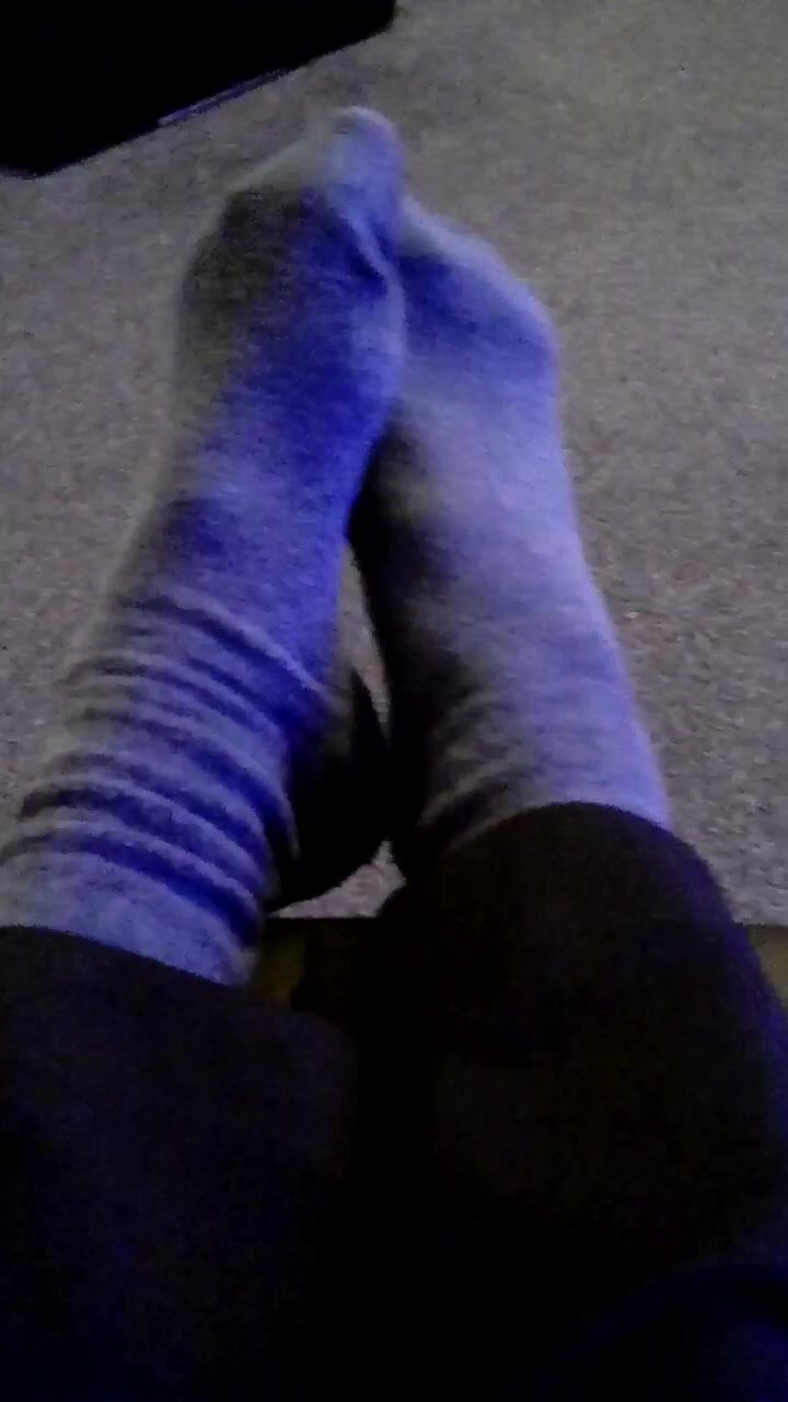 Feet fun - video 4