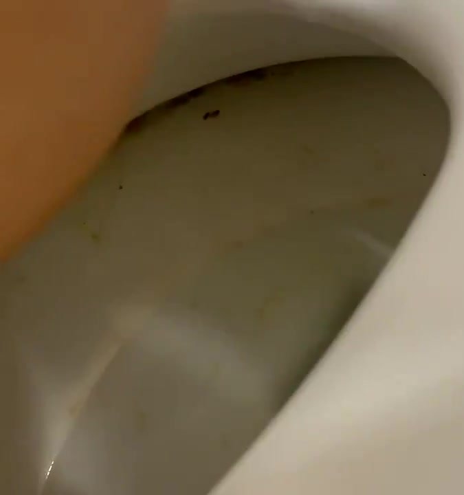 Korean Girl Pooping - video 8