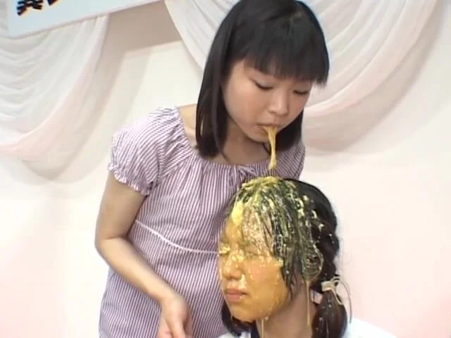 Japanese Eating Noodles and Vomit Contest - ThisVid.com