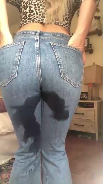 Sexy JOI. Sundoll wets jeans and wants you to come with her.
