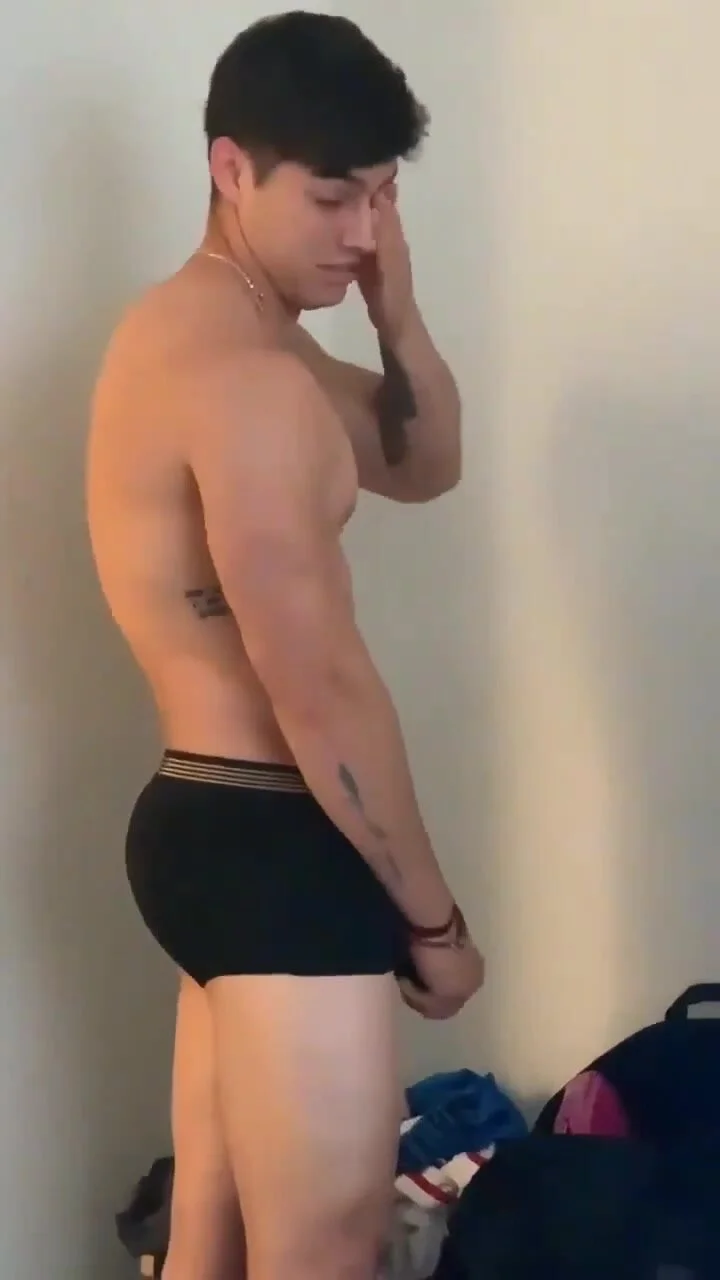 Bulge: friends hard on - ThisVid.com