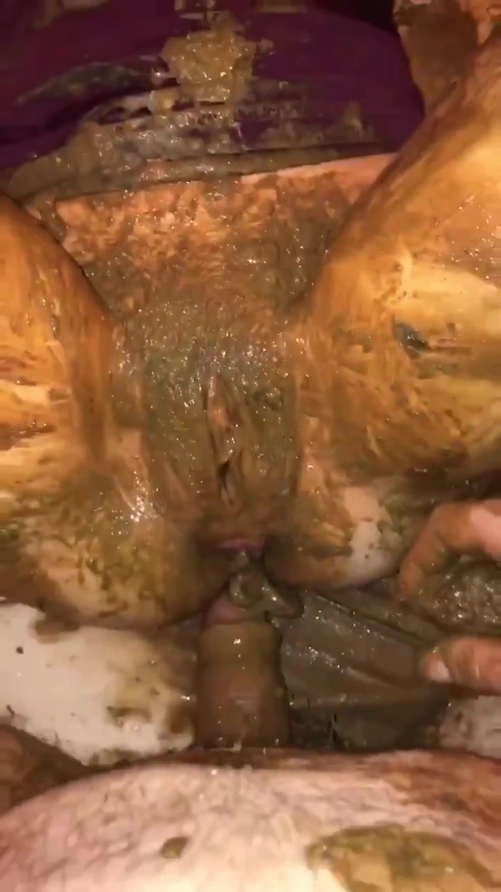 Pissing after scat fuck