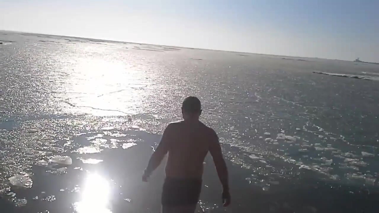 Ice bath - video 5