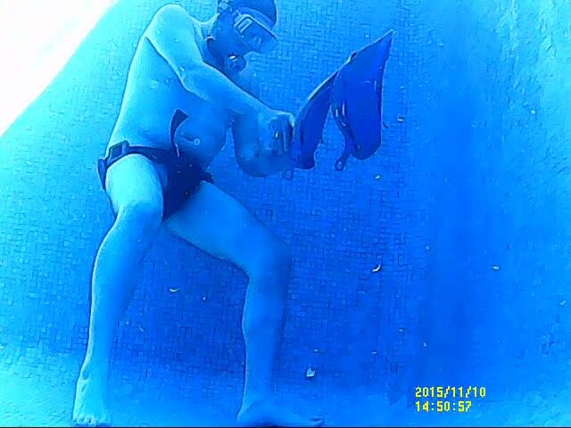 underwater - video 6
