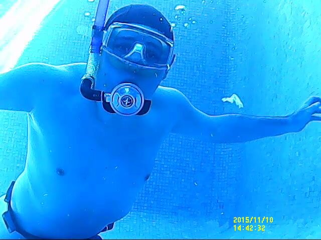 underwater - video 10