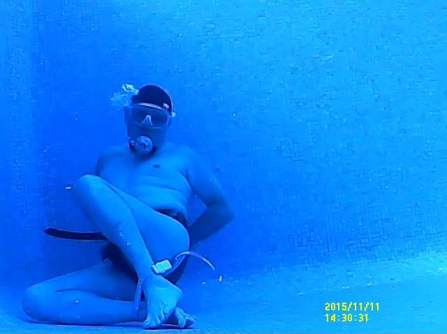 underwater tied