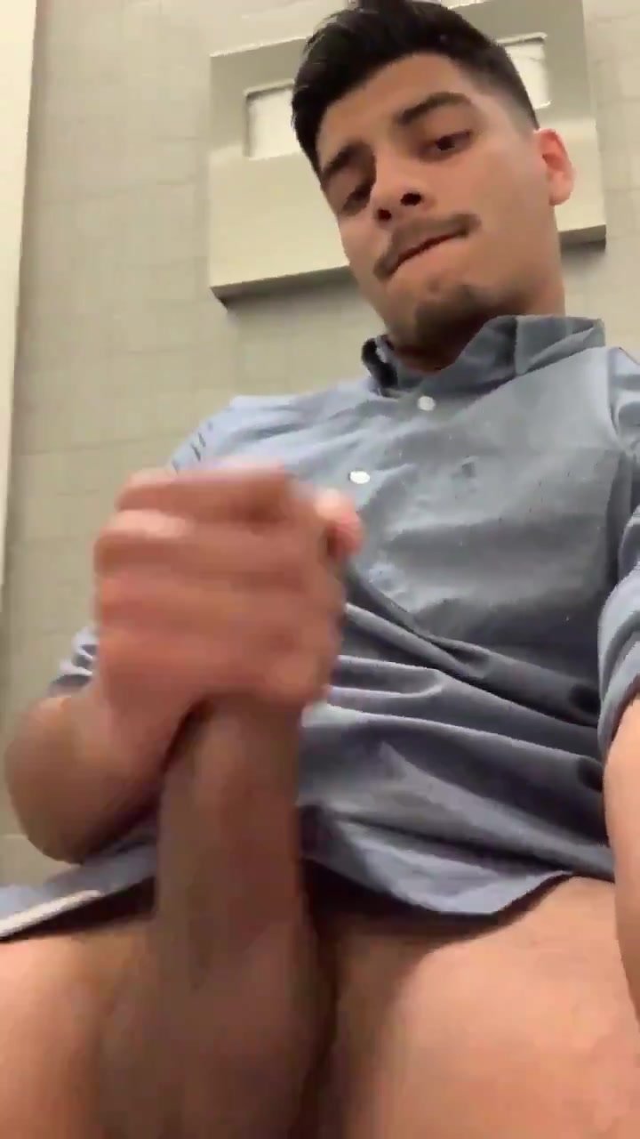 Hot dude jerks off and cums