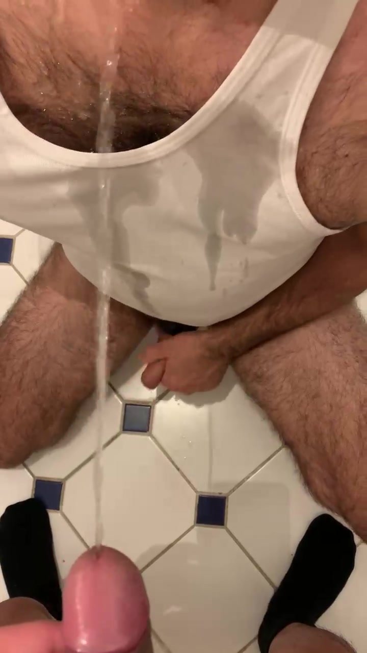 Guy piss on me
