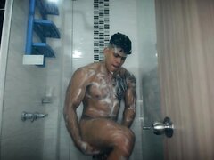 Tyler muscle shower