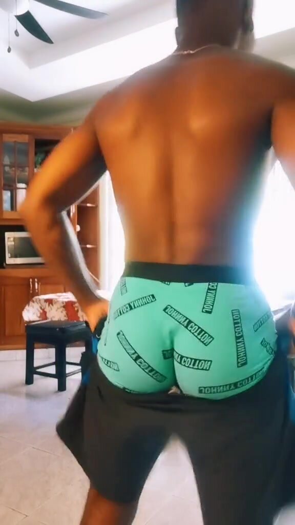 Gay Porn Big Booty Saggers - Saggers: clenching for his life 4 - ThisVid.com