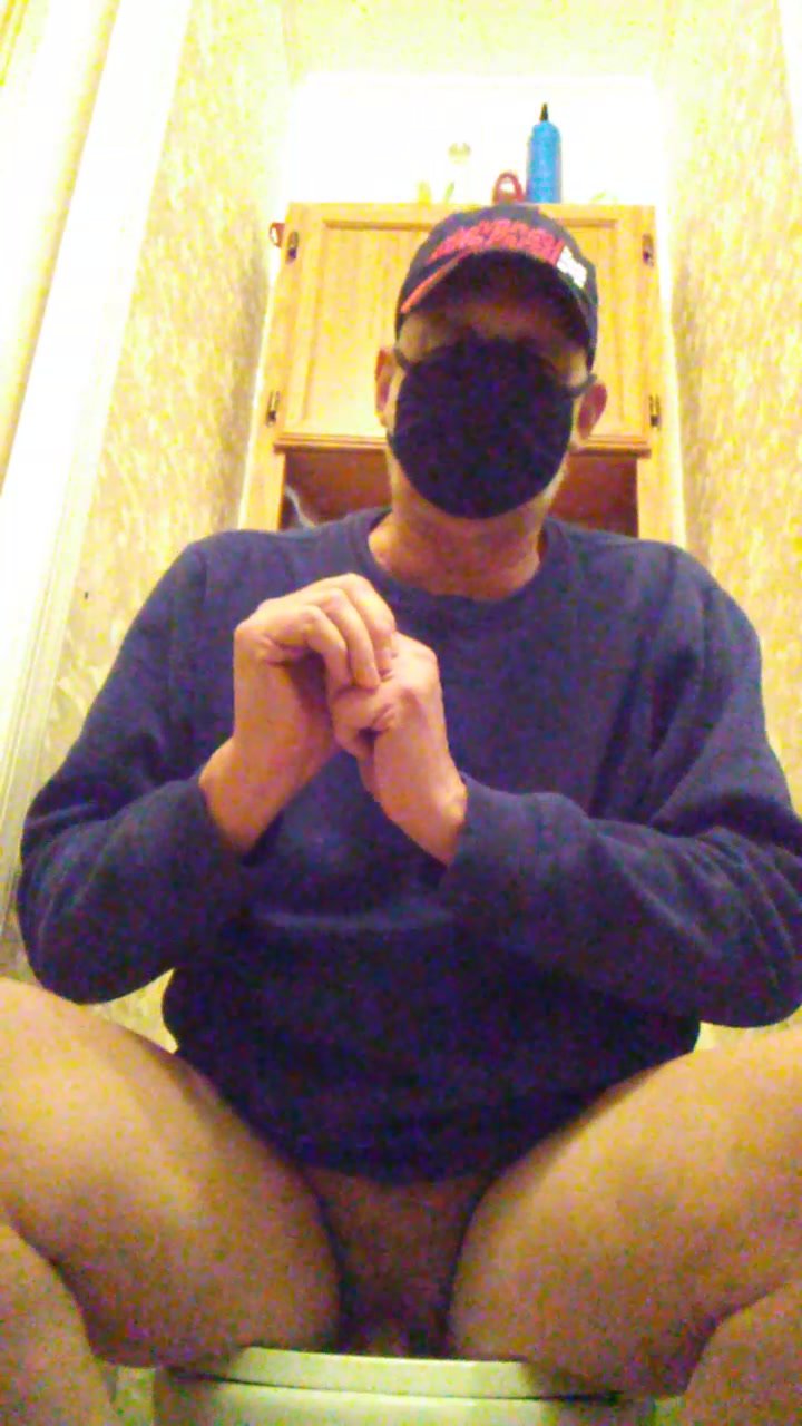 Masked Dad Taking Soft Shit With Wipe