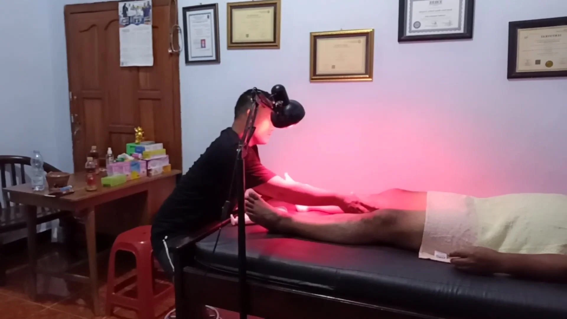 Indonesian massage #1 - ThisVid.com