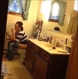 Girls using the Toilet Compilation