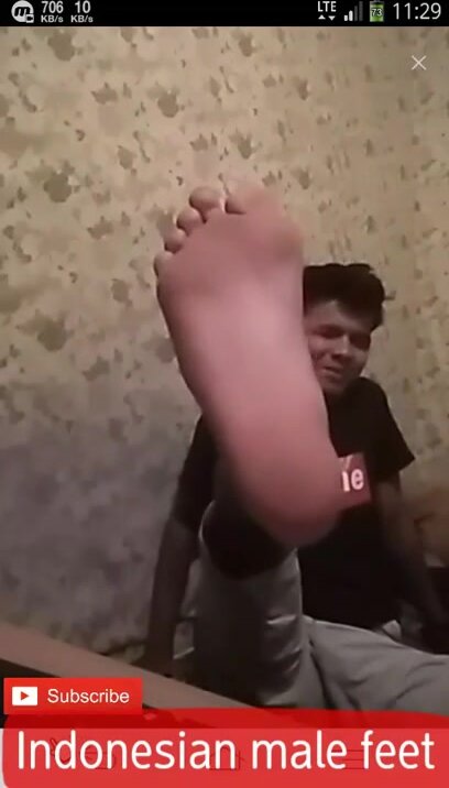 Indonesian men Soft feet and soles - 1