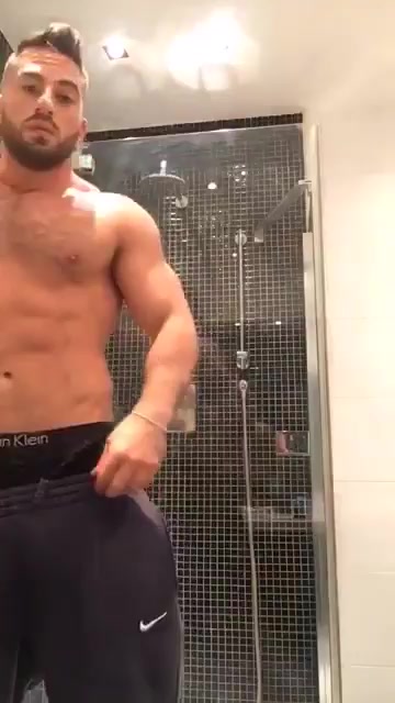 take shower - video 4