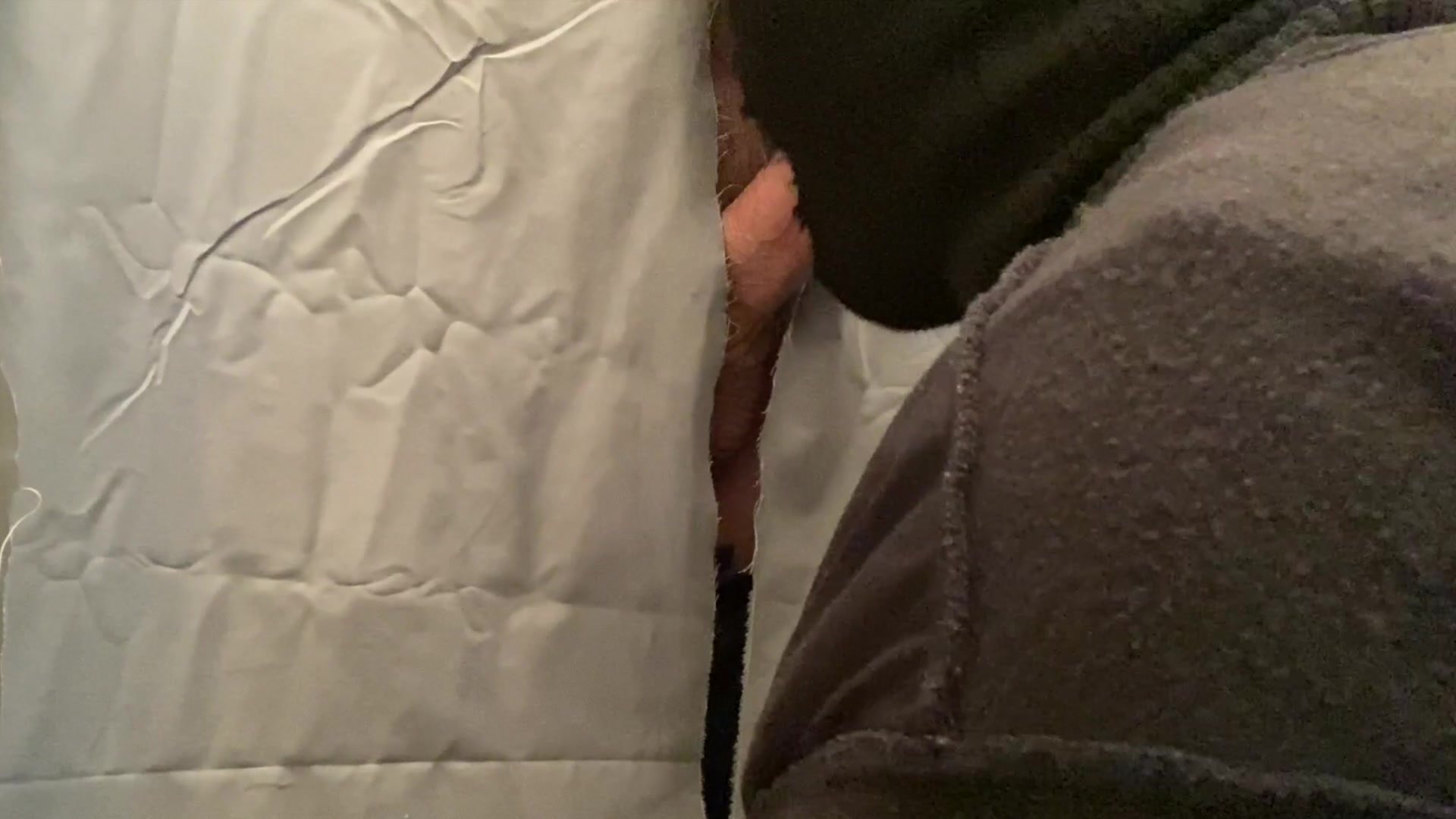 college guy gets blowjob at homemade gloryhole and blows a nice load