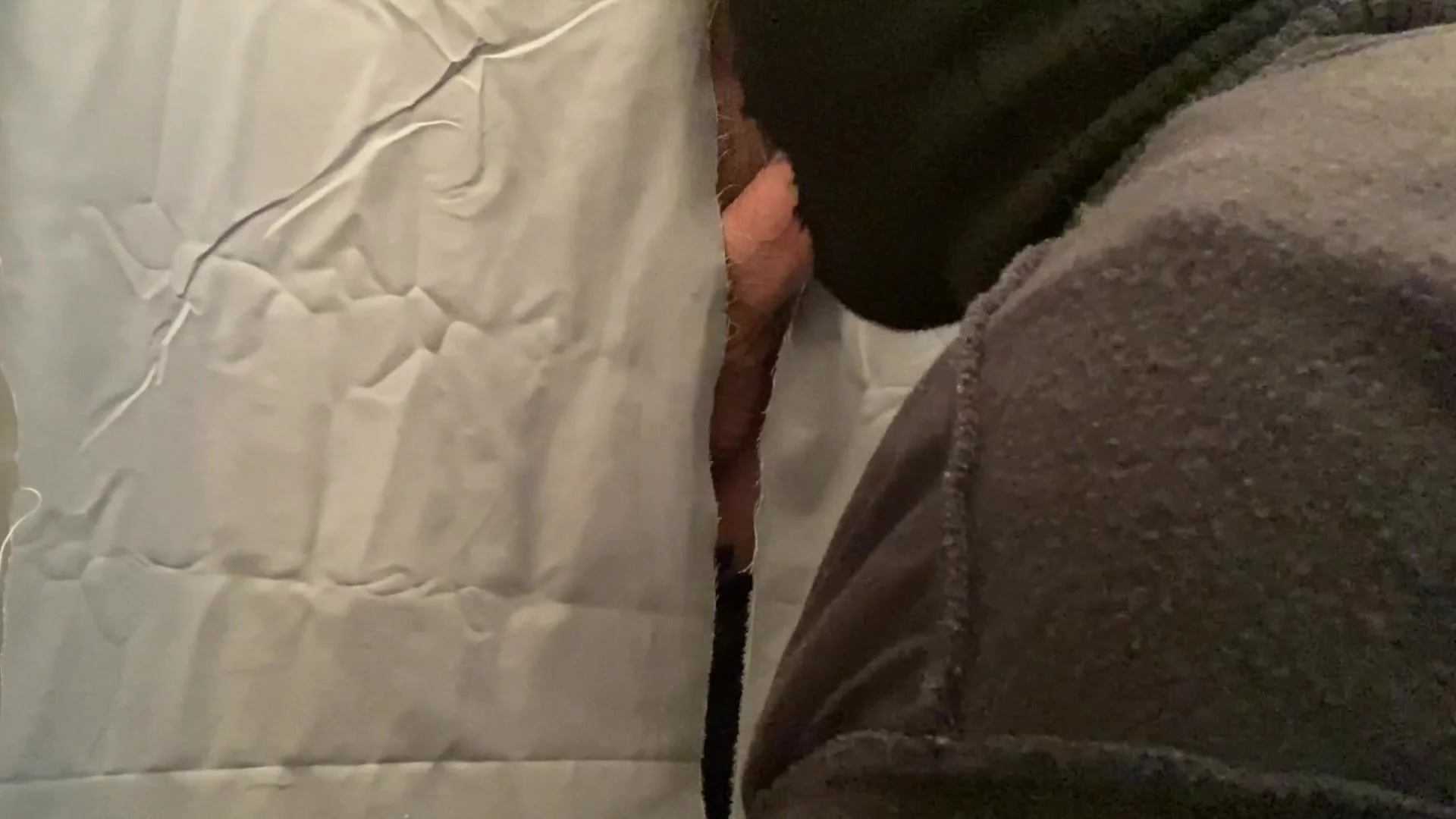 College guy gets blowjob at homemade gloryhole and blows a nice load -  ThisVid.com