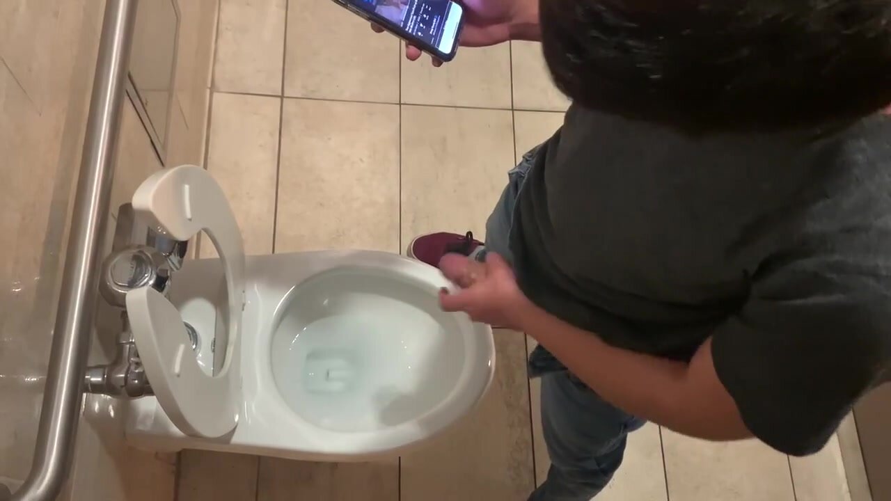 Stall sex