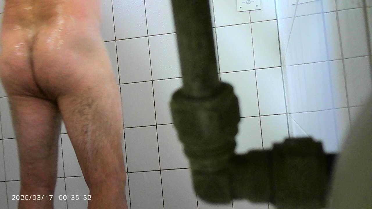 gym shower - video 5