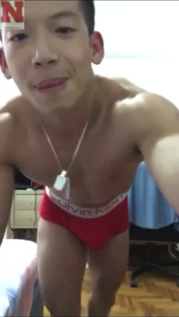 SG Hunk Cam Strip Jerk Off