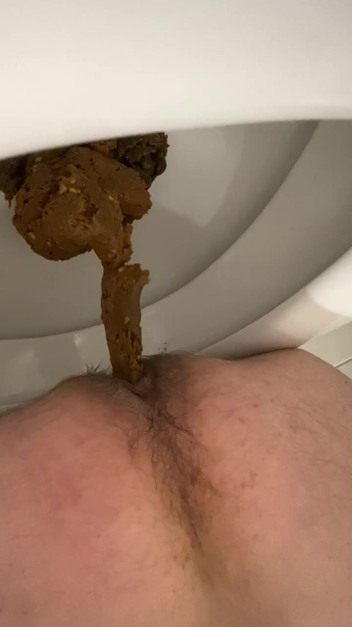 Pooping 3 - video 8