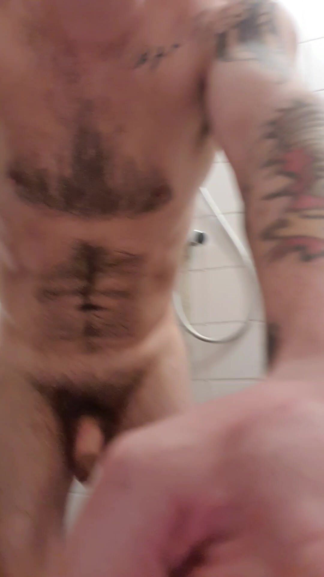 Faggot showing off