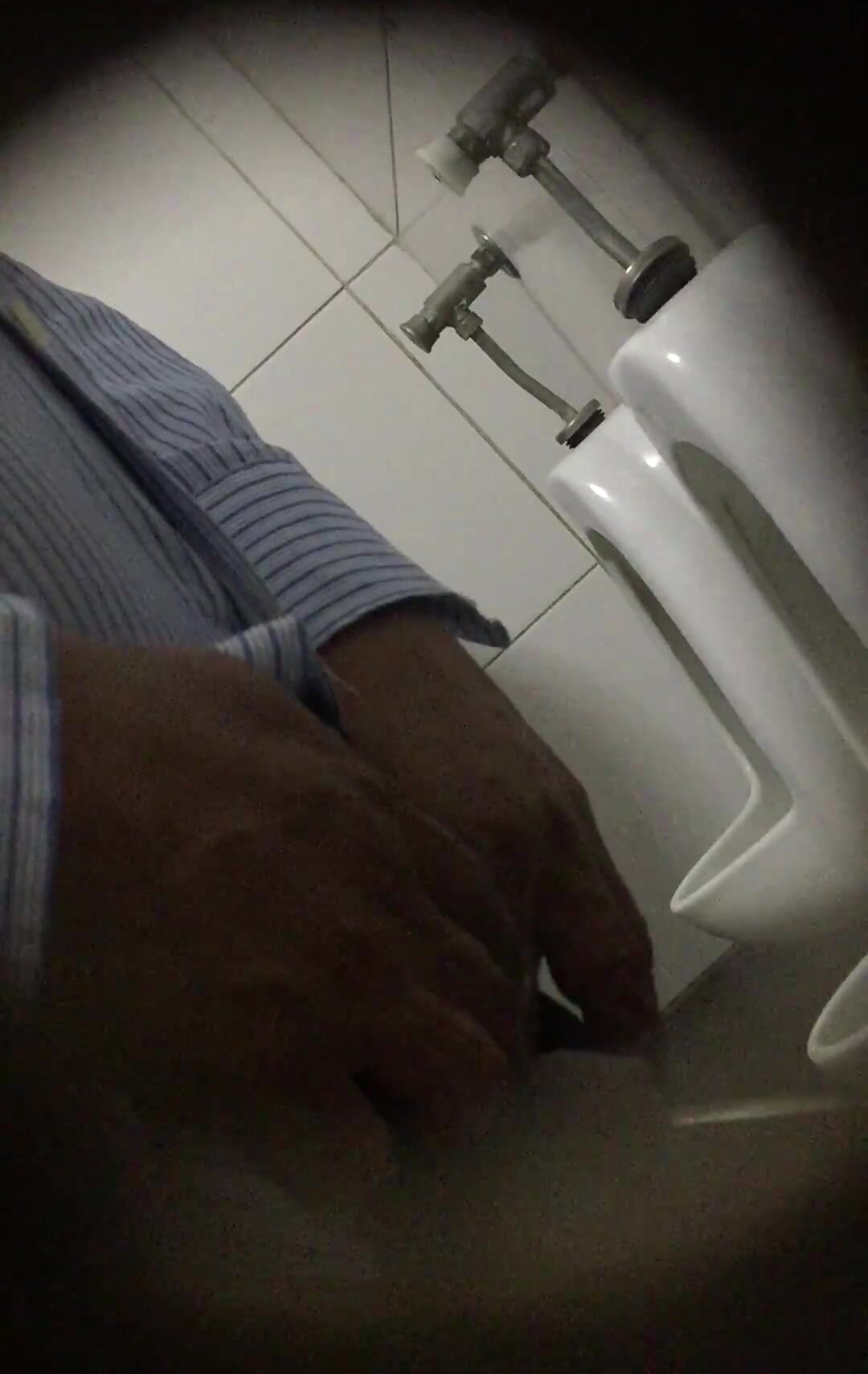 urinal - video 147