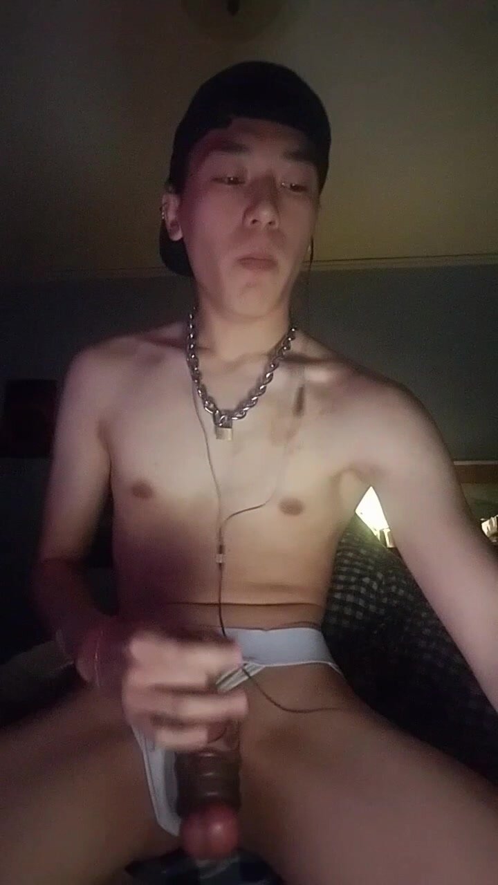 Twink smokes a blunt and hits the bottle