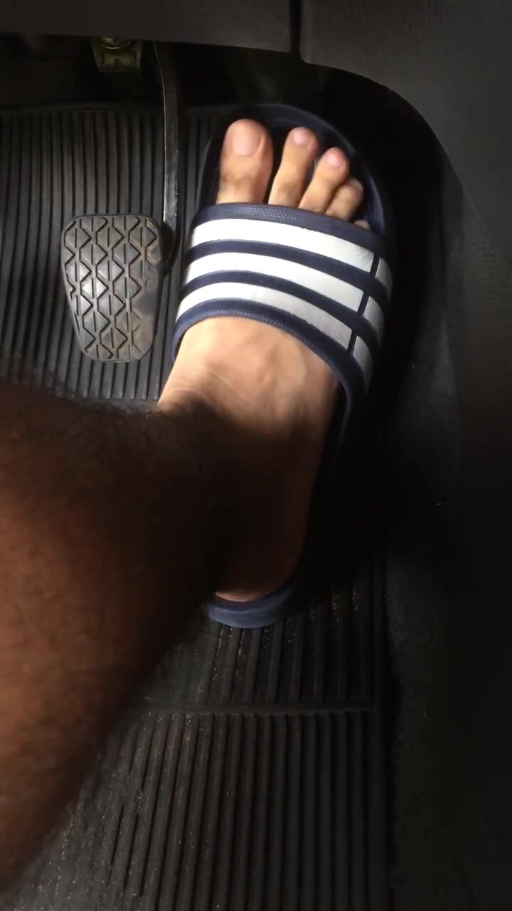 Pedal pumping with Adidas slide