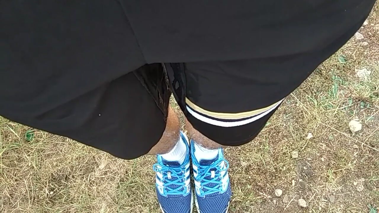 Wetting my shorts and sneakers in public 04.09.2018