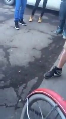 Kiss my shoes - video 3