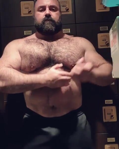 Furry Muscle Daddy