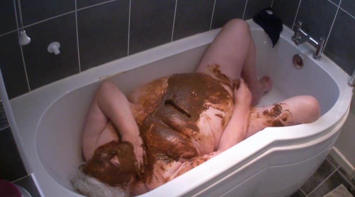 shit in bath