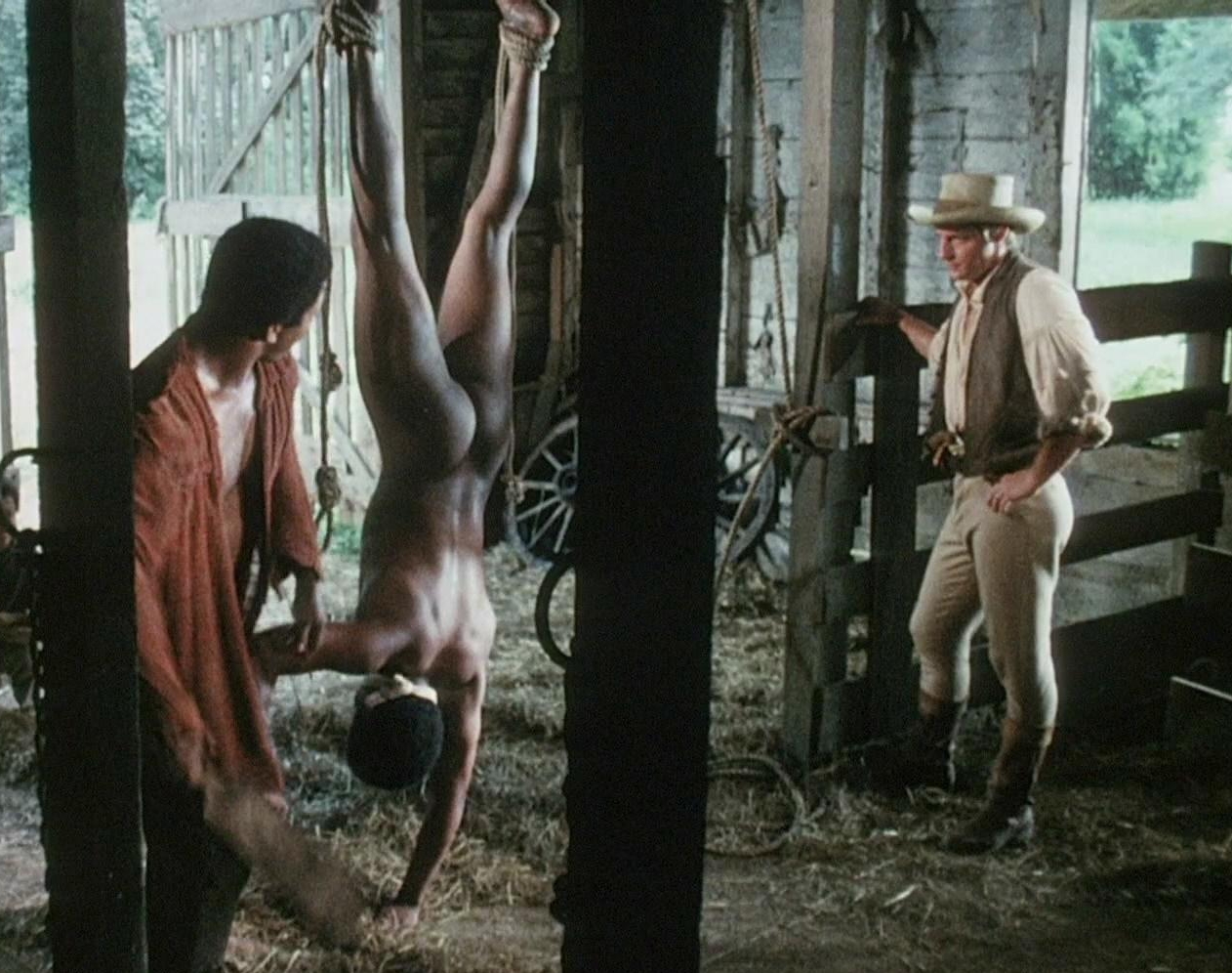 Filme Celeb Forced Stripped And Tortured 27