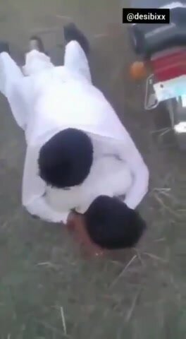 Pakistan boys fuck in public