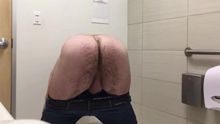 Bear Masturbation