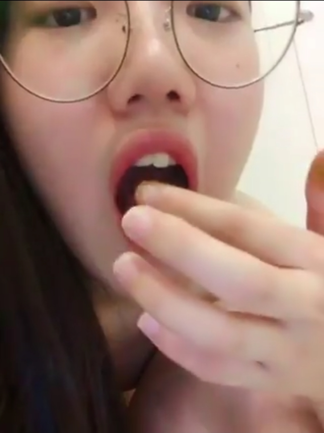 Korean girl Scat eating