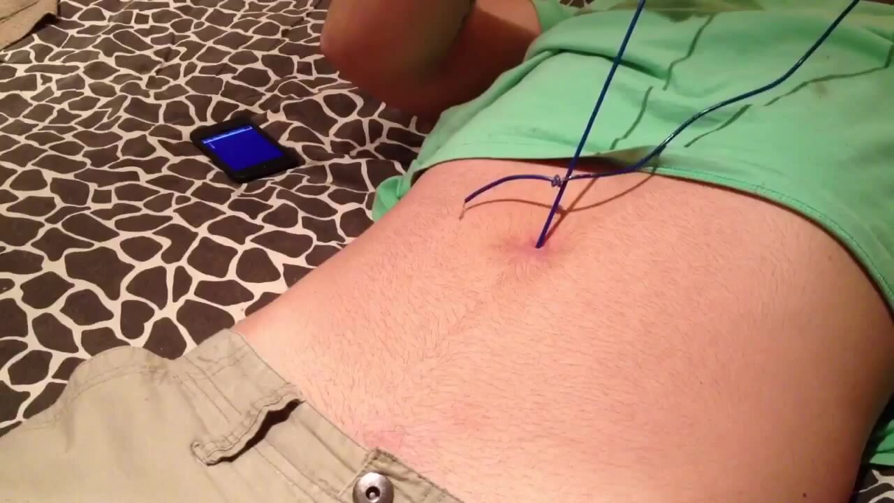 Navel torture: navel cable stuffing - ThisVid.com