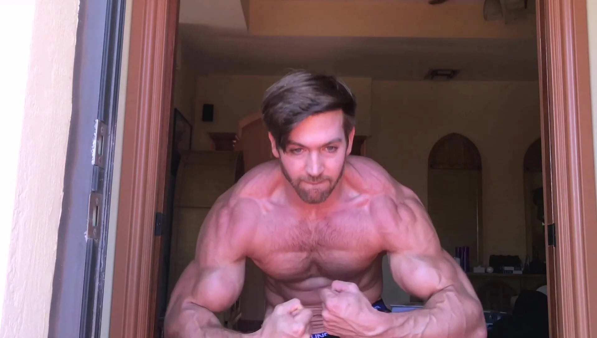 Adam400m - ThisVid.com