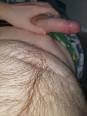 Big bear shows off