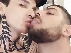 Cum kiss - video 5