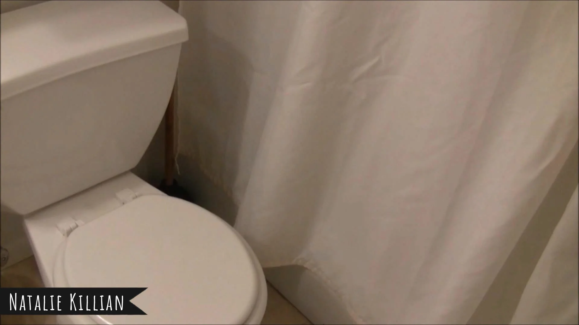 Toilet blow job - ThisVid.com