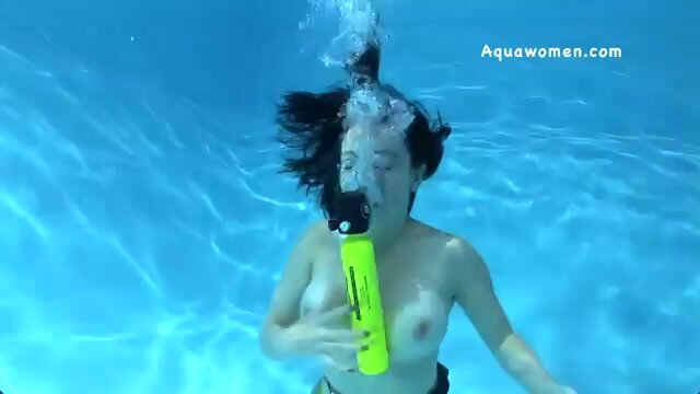 Woman breathplay underwater