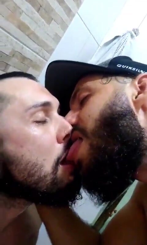 spitting and tongue kissing