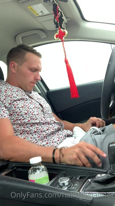 hot dude jerks off ins his car and cums